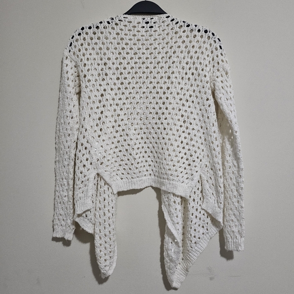 White knit/crochet cardigan - Picture 2 of 2